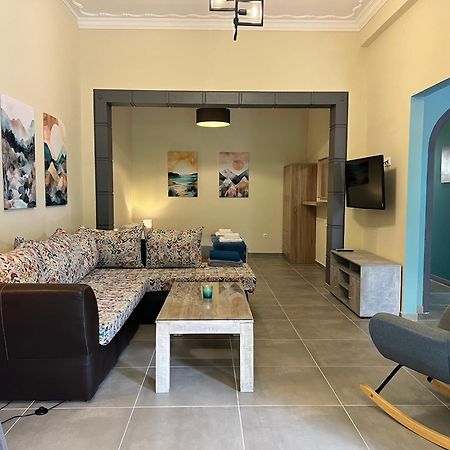 Spacious And Beautiful House พีเรียส ภายนอก รูปภาพ